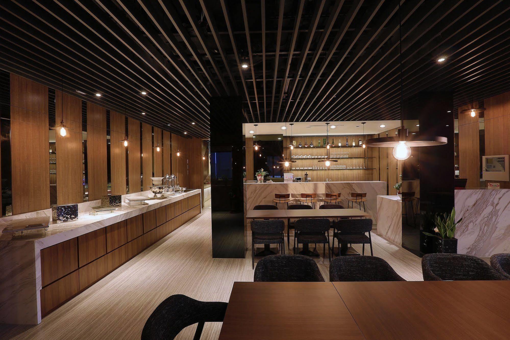 Hunt Champion Hotel Taichung Exterior foto